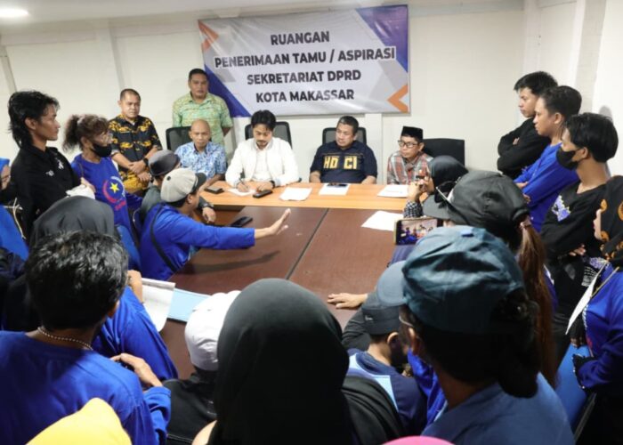 DPRD Makassar Minta Penggusuran PKL Ditunda hingga Selesai Lebaran