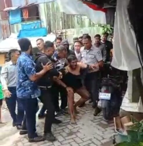 Beredar Video Warga Digotong Sejumlah Personel Dishub