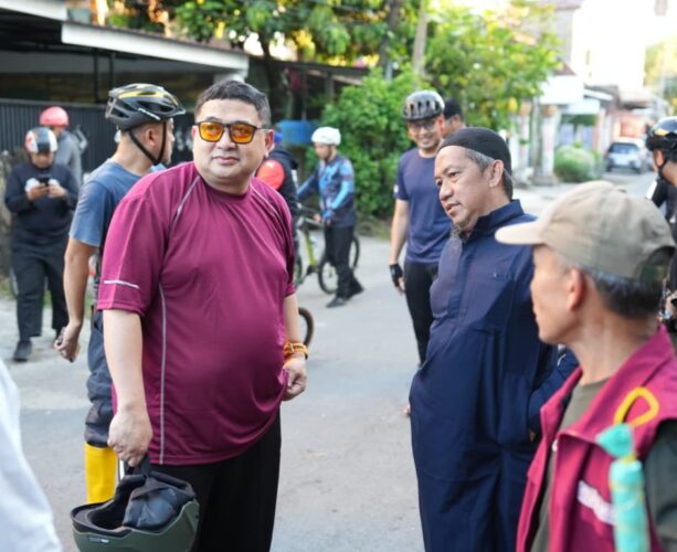 Isi WFH dengan Kebersihan, Wali Kota Makassar Gowes Bareng SKPD Pantau "Jumat Bersih"
