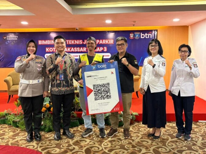 Perumda Parkir Makassar Tingkatkan Kualitas Jukir Lewat Bimtek