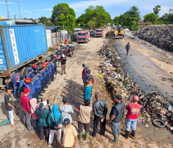 TPA Tamangapa Diguyur Ratusan Liter Eco Enzyme untuk Tekan Bau dan Polusi