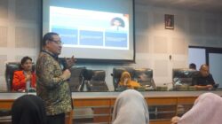 Refleksi Hardiknas, Departemen Ilmu Politik Unhas Bersama Bawaslu RI Dorong Literasi Demokrasi Mahasiswa