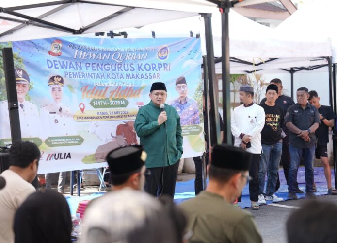 Pemkot Makassar Sembelih Sembilan Sapi Kurban dan Dibagikan ke Petugas Kebersihan