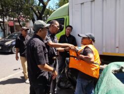 Jukir Liar Depan Minimarket Jalan Veteran Ditertibkan Perumda Parkir