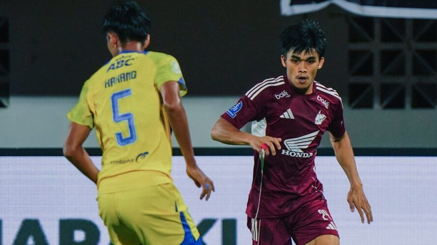 Persib Selangkah Lagi Juara, Bungkam PSM di Parepare Lewat Gol Dramatis Menit Akhir