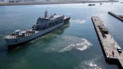 Wadan Kodaeral VI Lepas Keberangkatan KRI Teluk Kupang-519