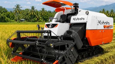 Combine Harvester dan Transformasi Pertanian Indonesia di Tengah Kebutuhan Produksi Pangan Nasional