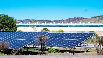 Kapan PLTS Off-Grid Menjadi Pilihan bagi Industri di Area Terpencil?