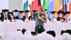 Bagikan Pengalaman Masa Kecil, Pangdam XIV Hasanuddin Beberkan Kunci Sukses untuk Mahasiswa Baru