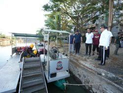 74 Kg Sampah Berhasil Dikumpulkan di Aksi Bersih World Clean Up Day Makassar