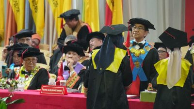 Lepas 1.607 Wisudawan, Unhas Dorong Alumni Berkontribusi Lewat Karya